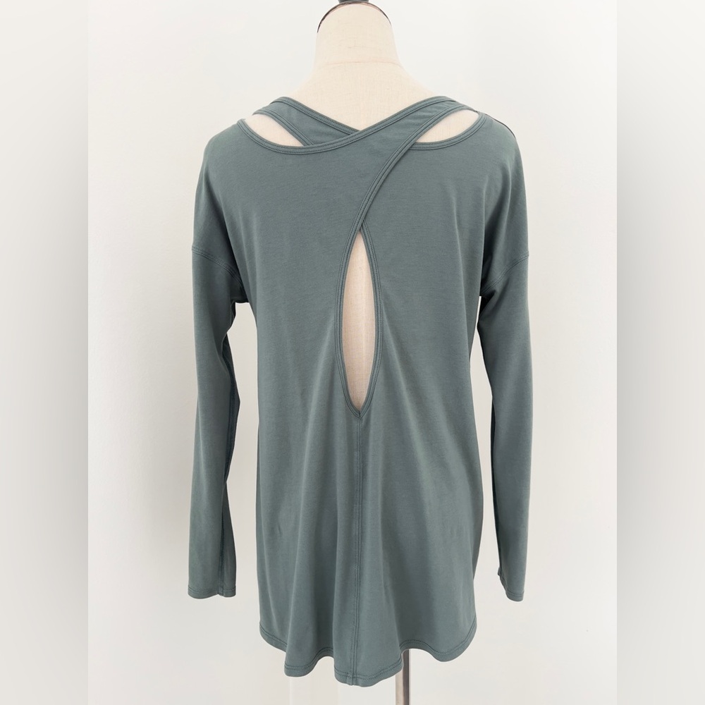Lululemon Teal Long Sleeve Top, 4 (small)